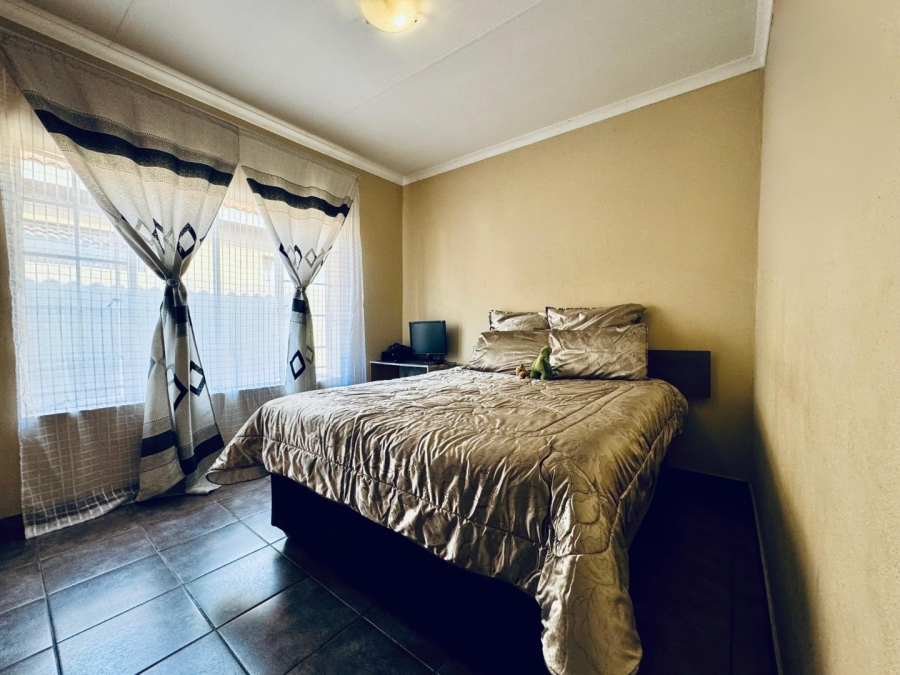 3 Bedroom Property for Sale in Waterval East North West